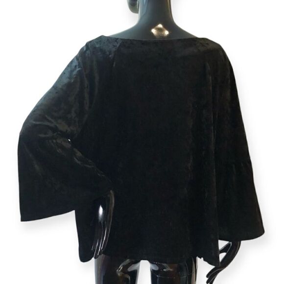 Eloquii Crushed Velvet Black Flare Sleeve Top Size 18 - Picture 5 of 7